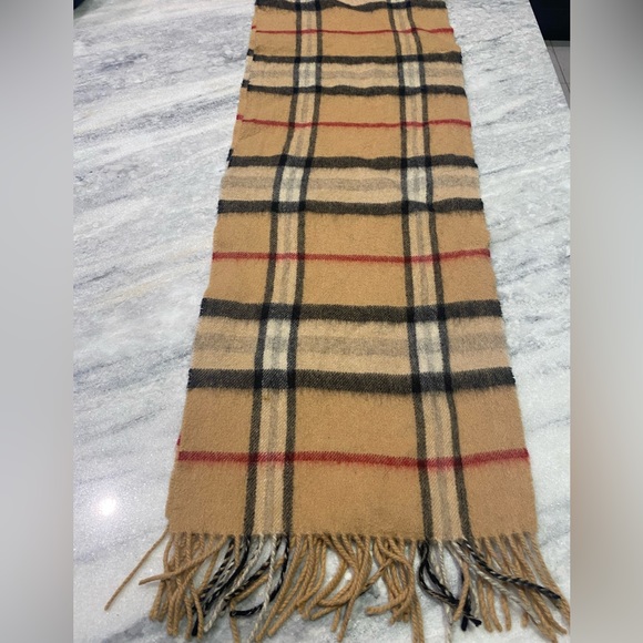 Patterned Scarf - Picture 6 of 6